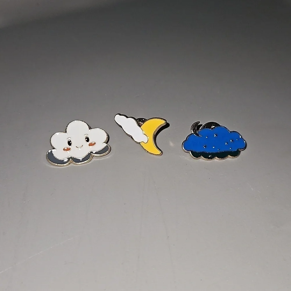 Set of 3 cloud sky pins